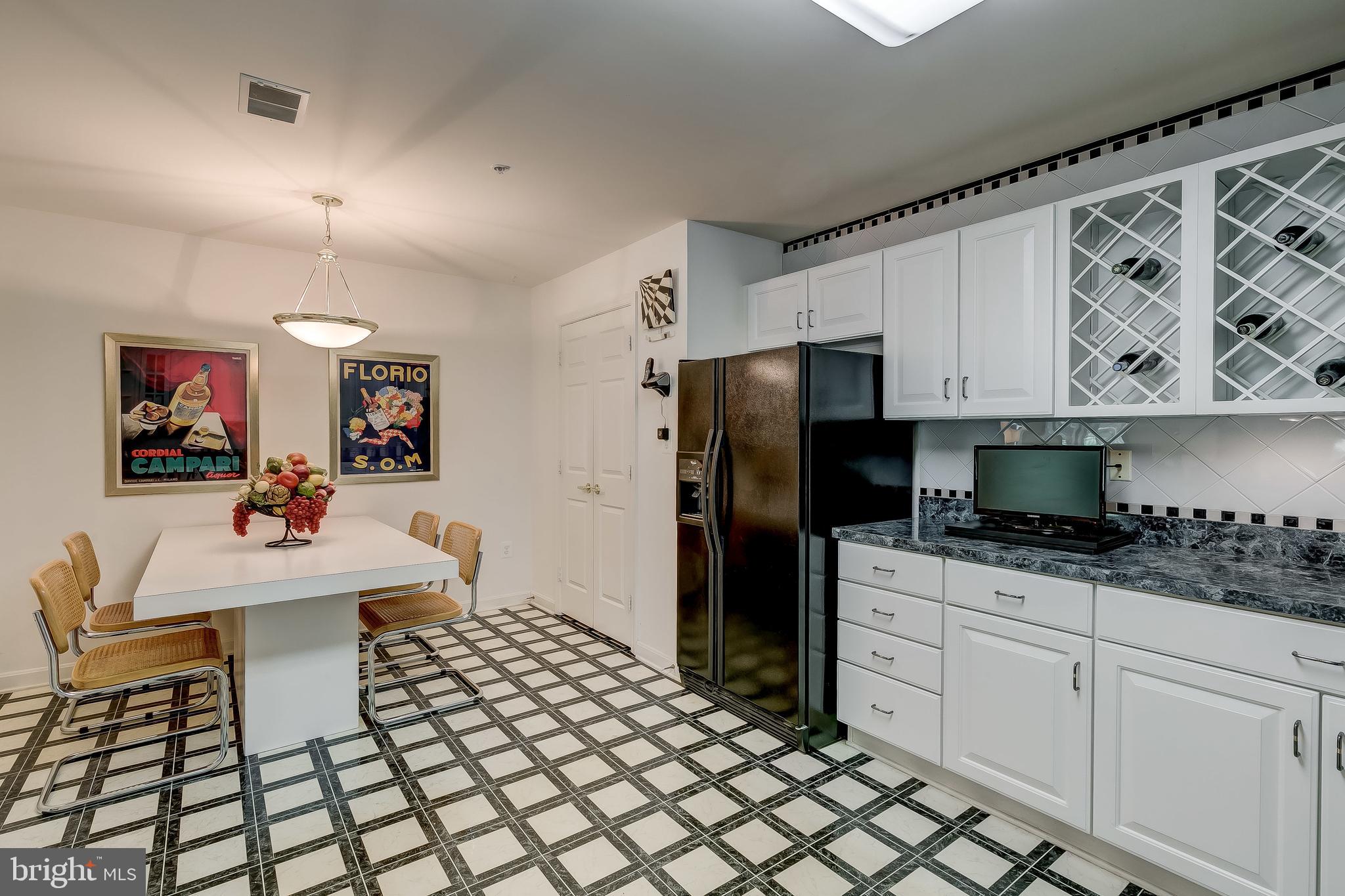 GREY ROCK FLATS - Residential