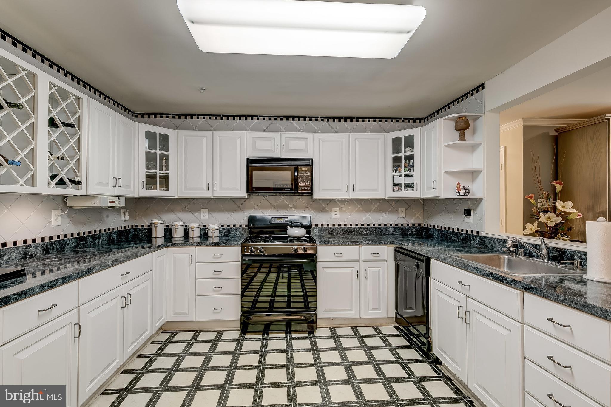 GREY ROCK FLATS - Residential