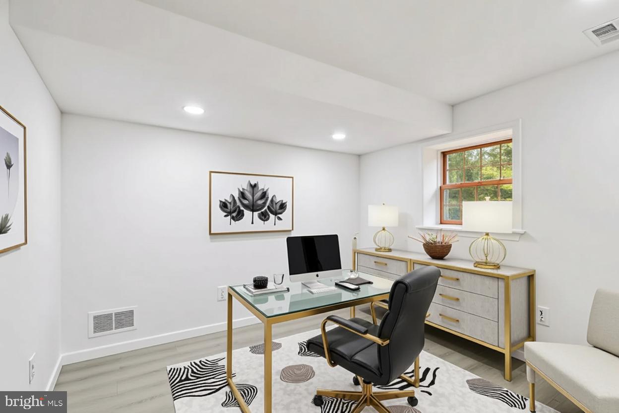 TANTALLON ON THE POTOMAC - Residential