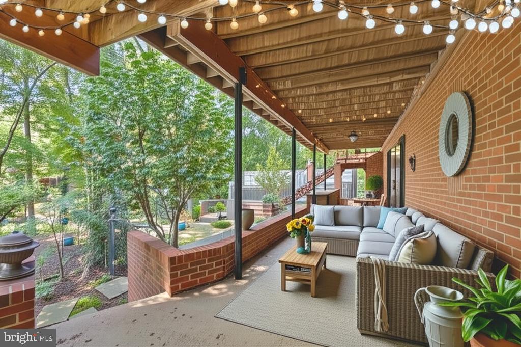 TANTALLON ON THE POTOMAC - Residential