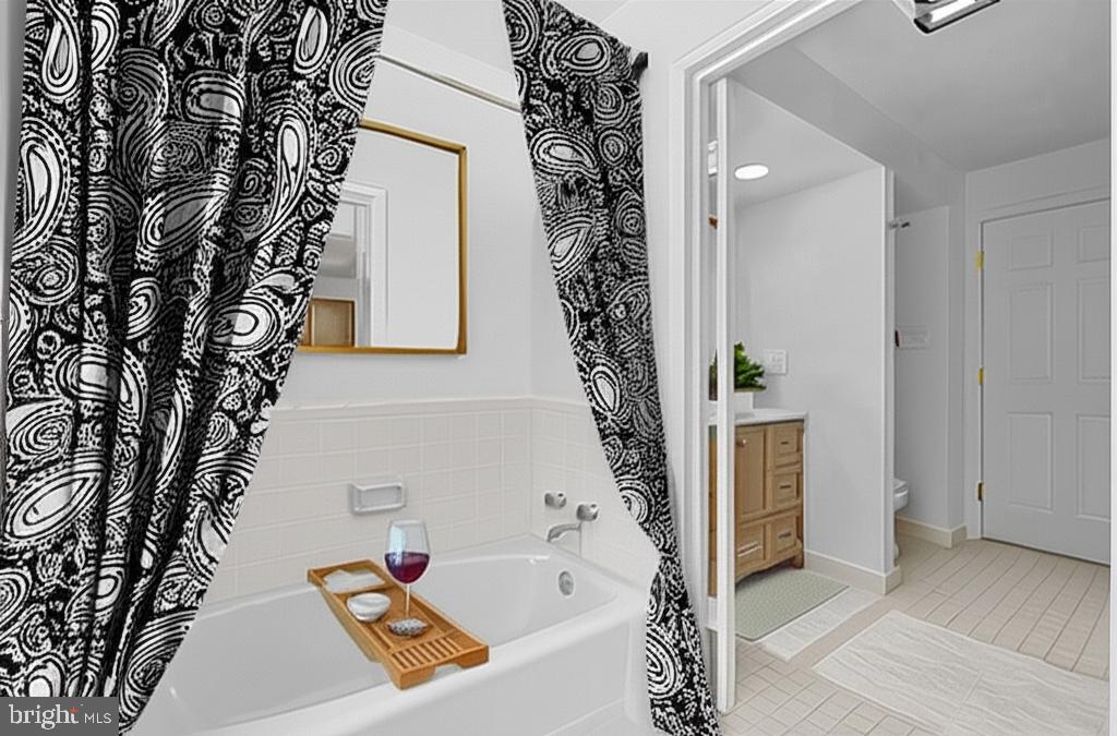 TANTALLON ON THE POTOMAC - Residential