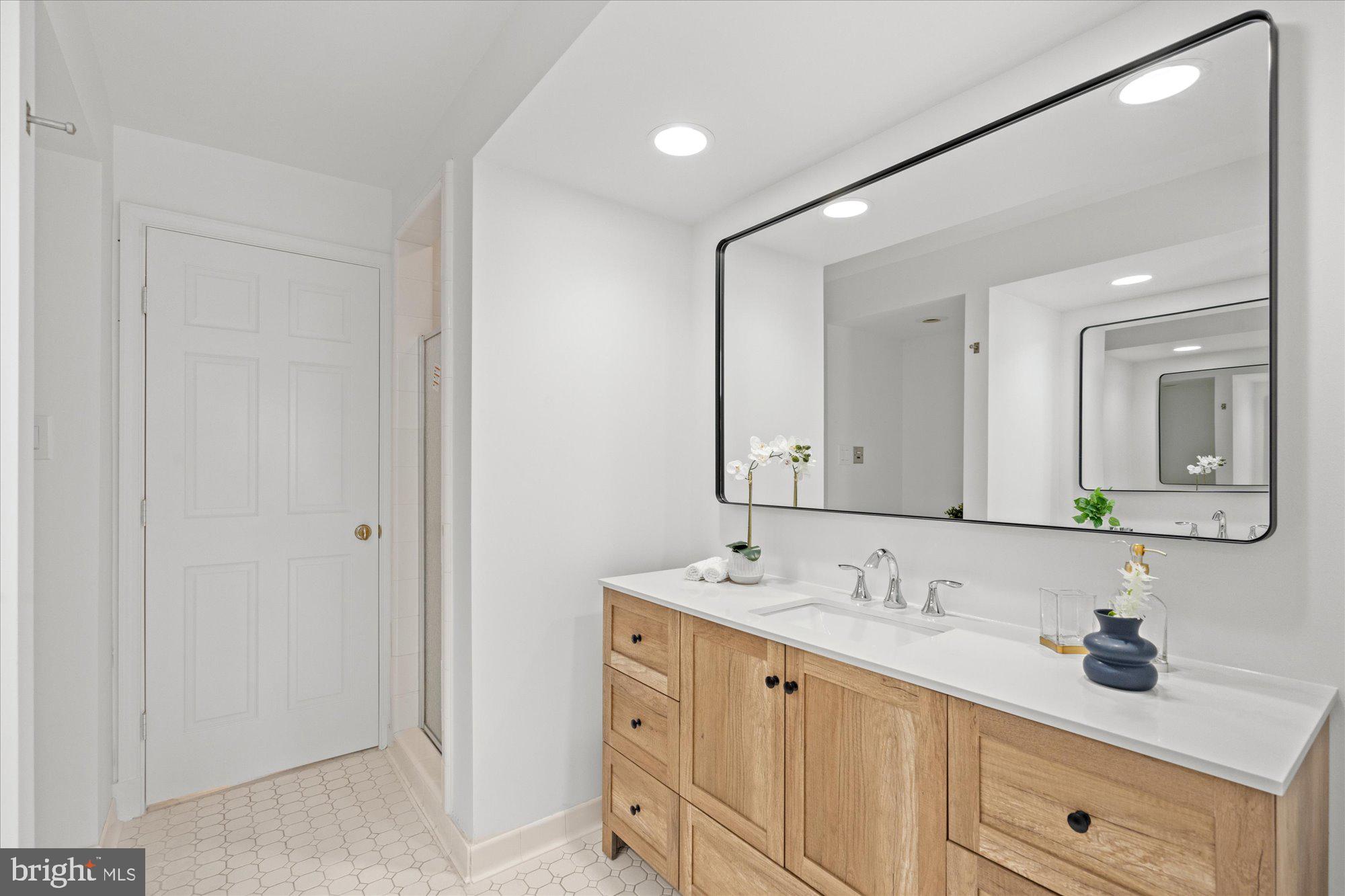 TANTALLON ON THE POTOMAC - Residential