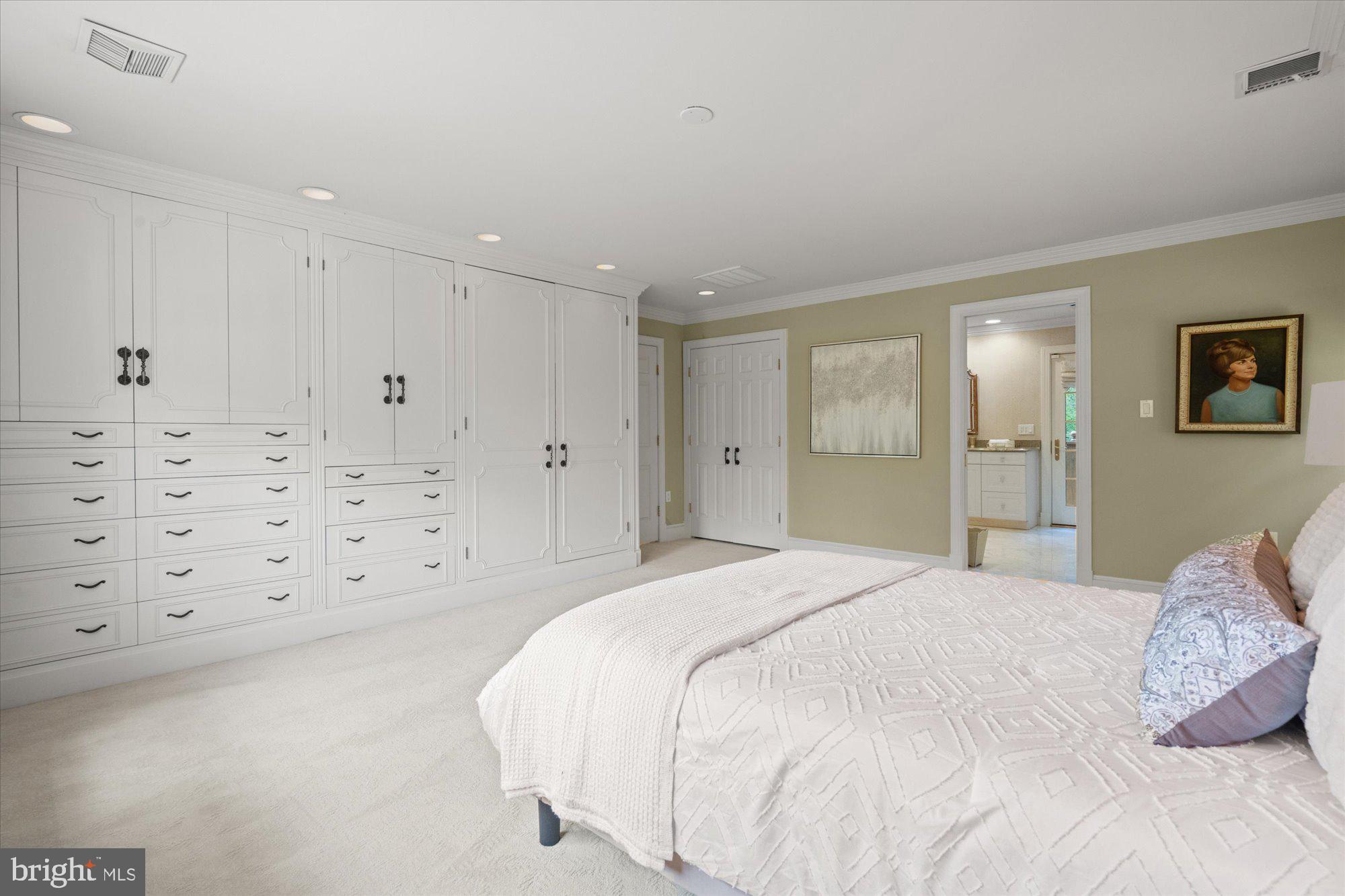 TANTALLON ON THE POTOMAC - Residential