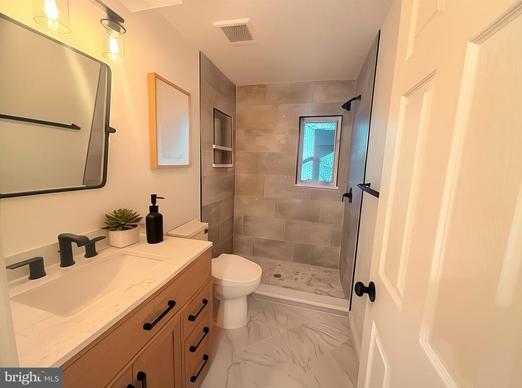 TANTALLON ON THE POTOMAC - Residential