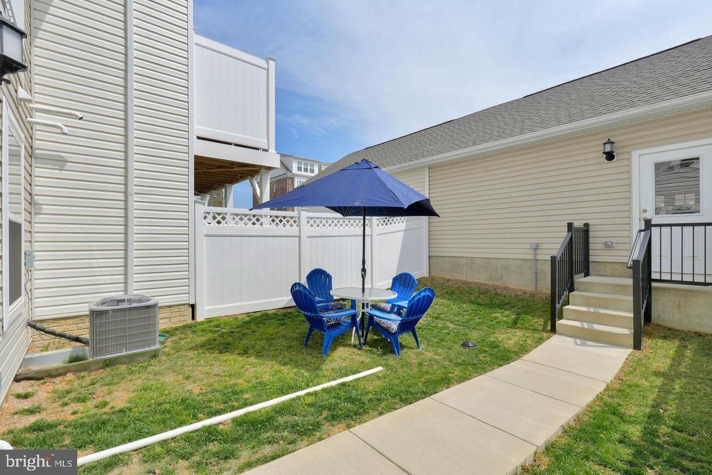 ST. CHARLES TOWNS - Residential