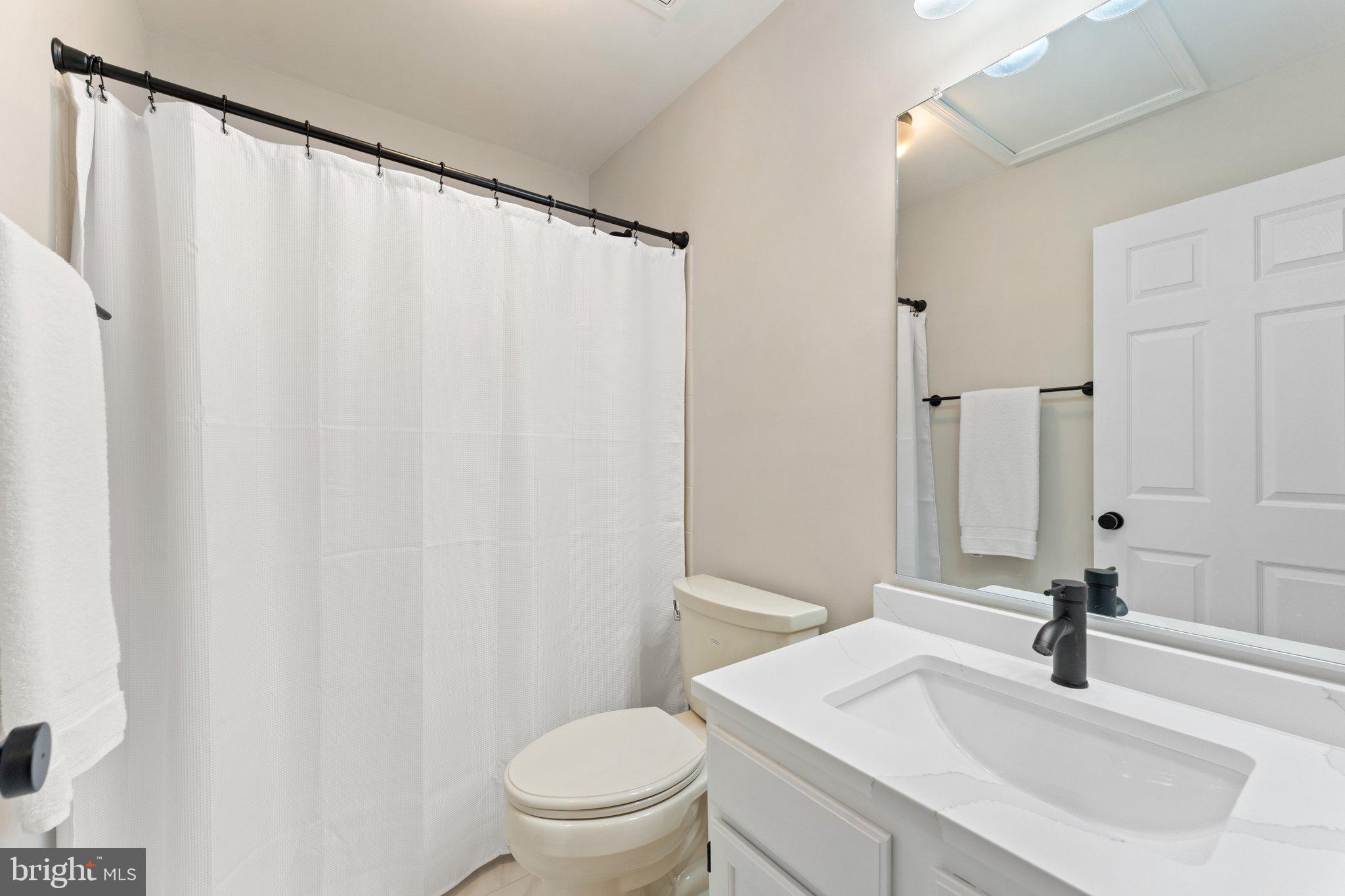 KINGSTOWNE - Residential