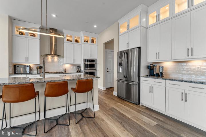 MARLBORO RIDING - Residential