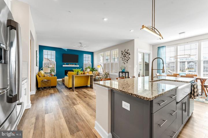 MARLBORO RIDING - Residential