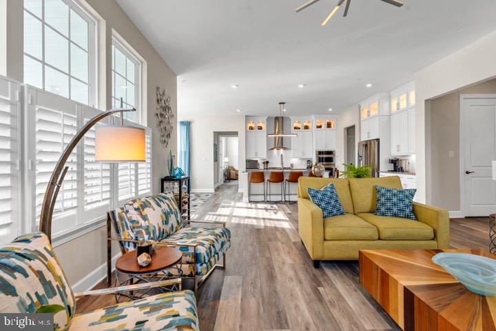 MARLBORO RIDING - Residential