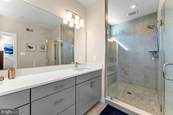 MARLBORO RIDING - Residential