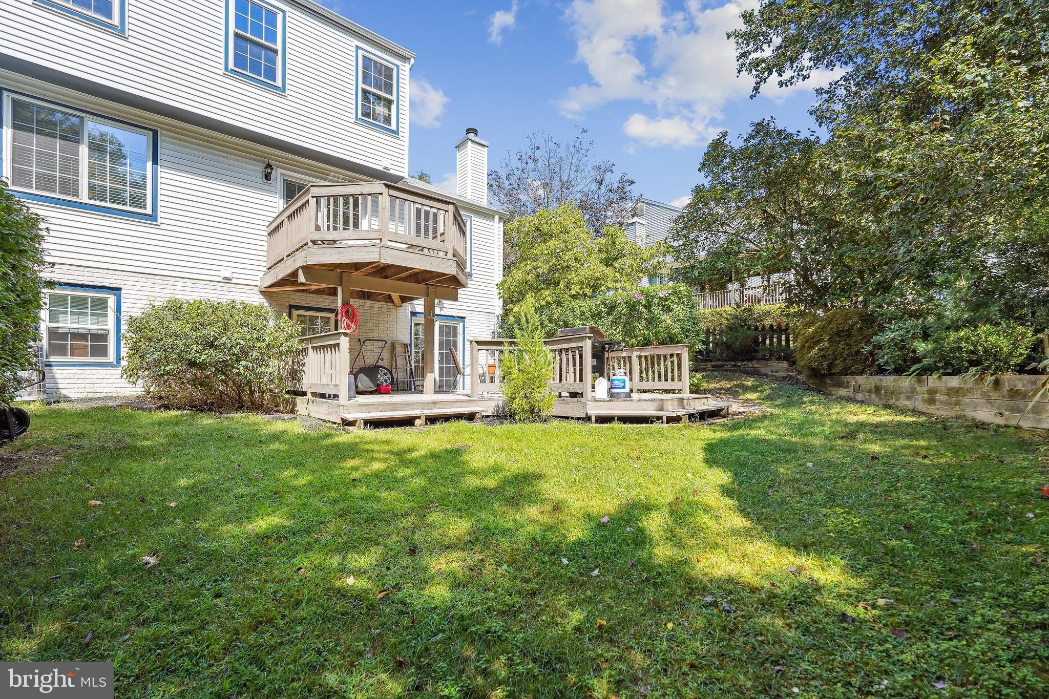 LAKE RIDGE - Residential