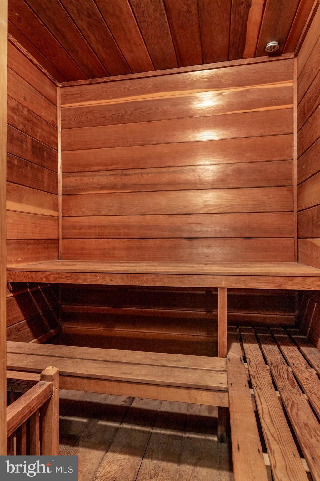 BRYN MAWR - Residential