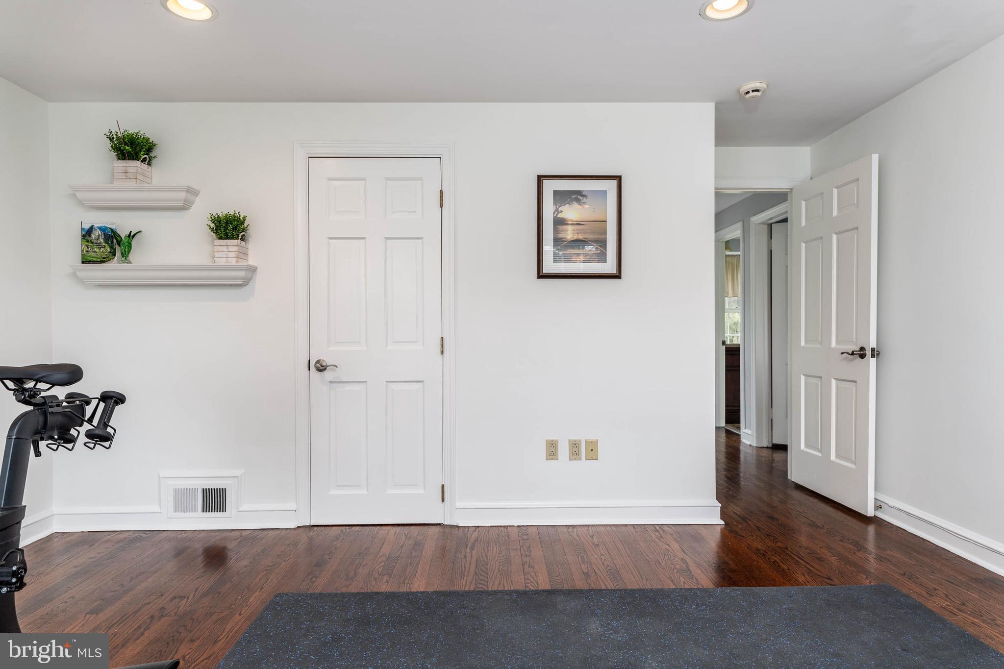 BRYN MAWR - Residential