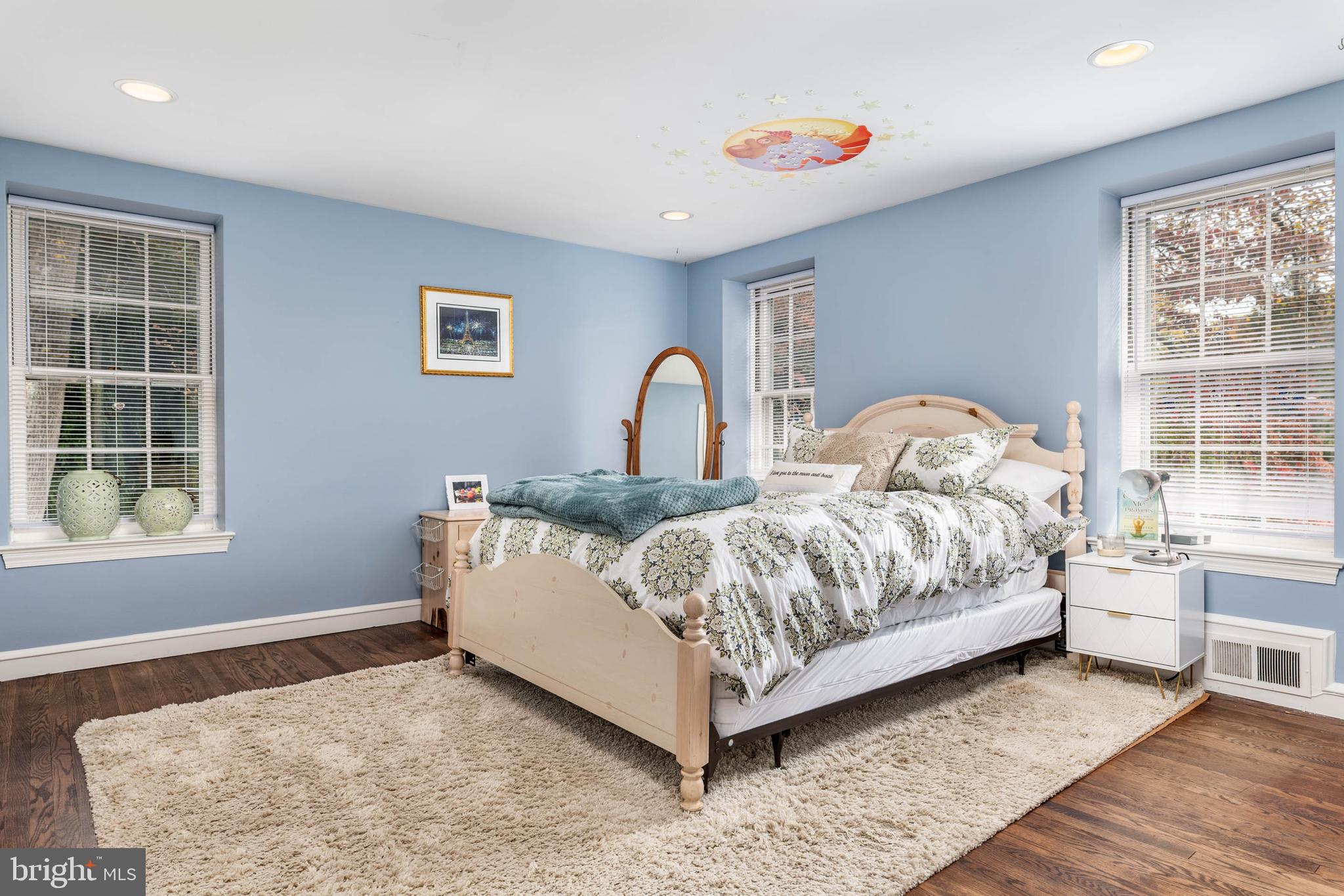 BRYN MAWR - Residential