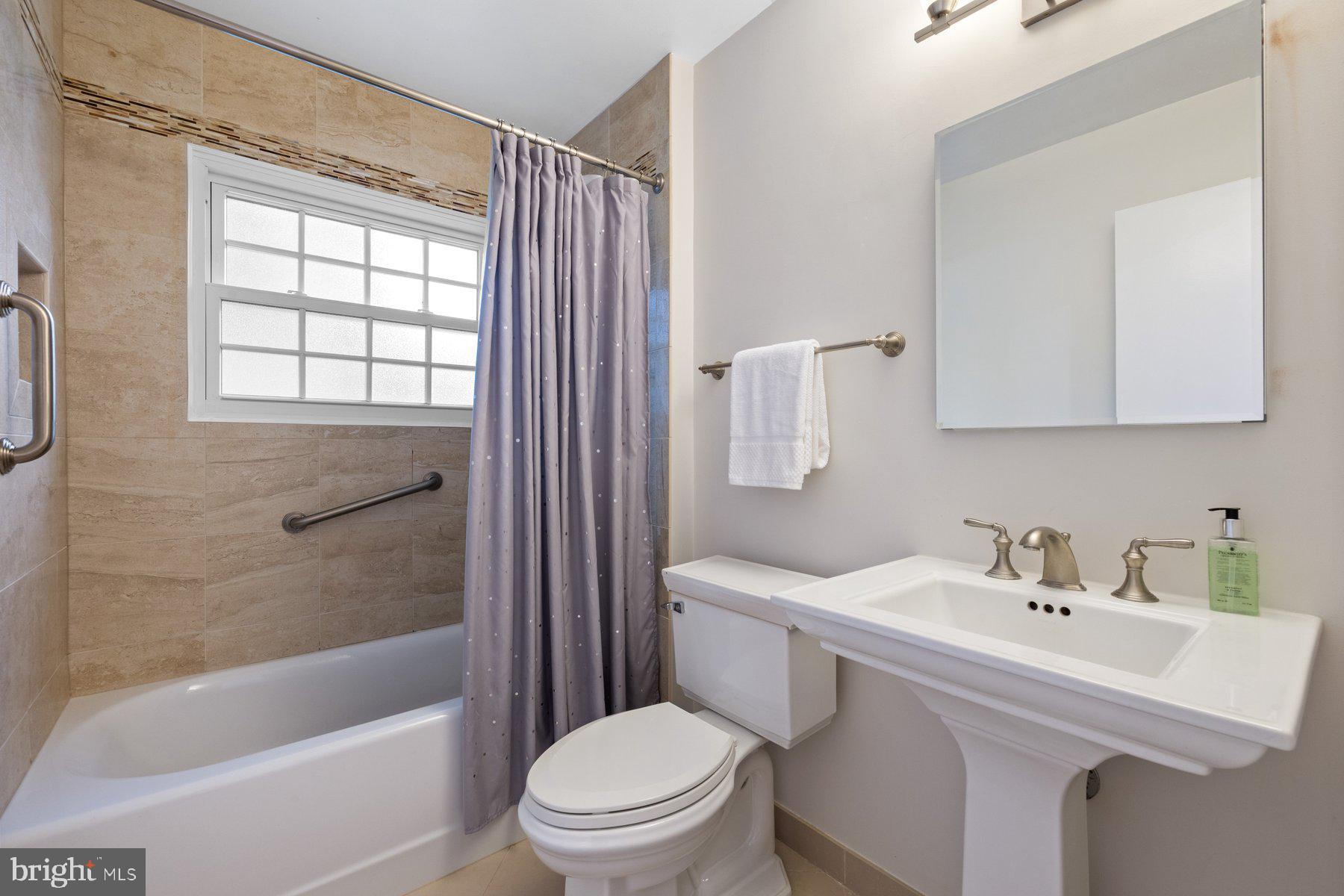 MC LEAN HUNT - Residential