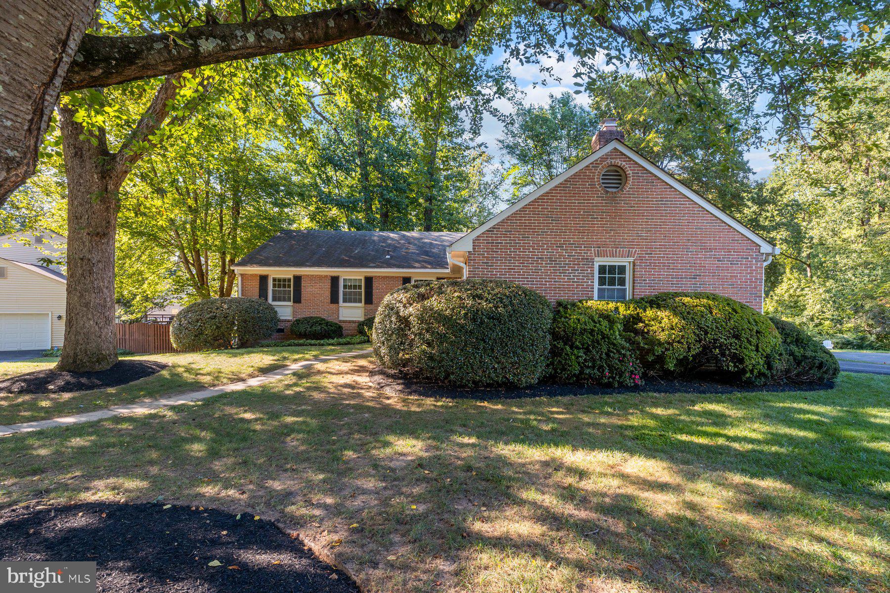 MC LEAN HUNT - Residential