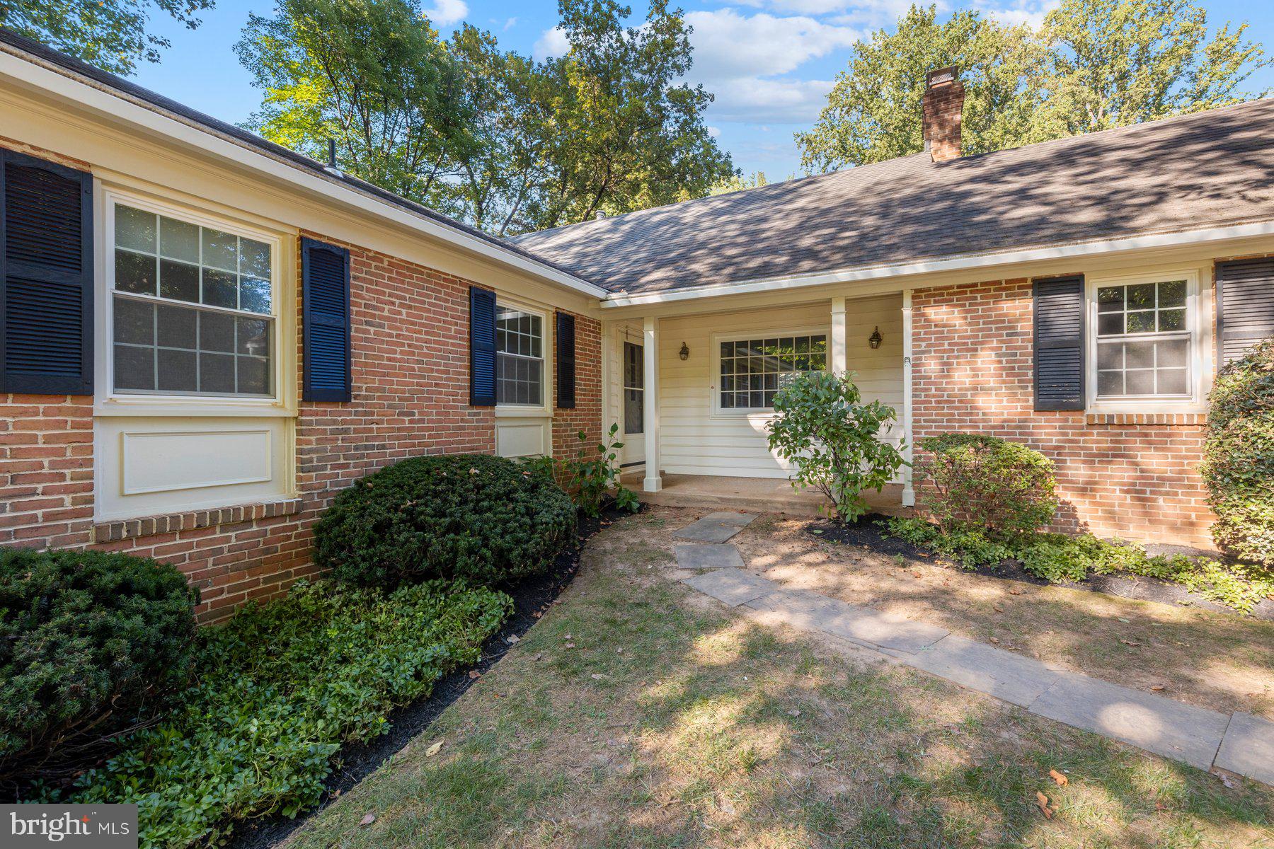 7710 HUNTMASTER LANE