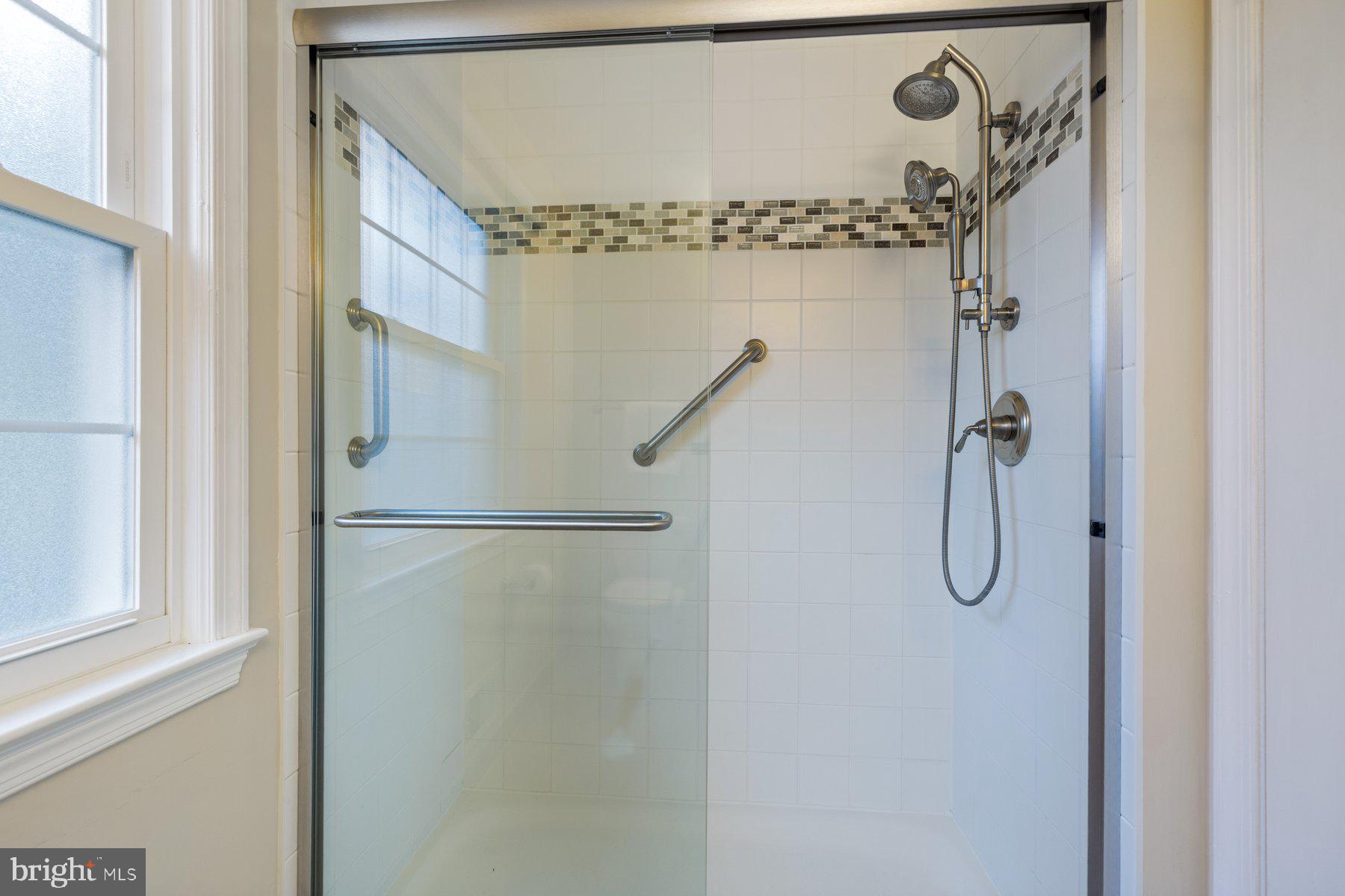 MC LEAN HUNT - Residential