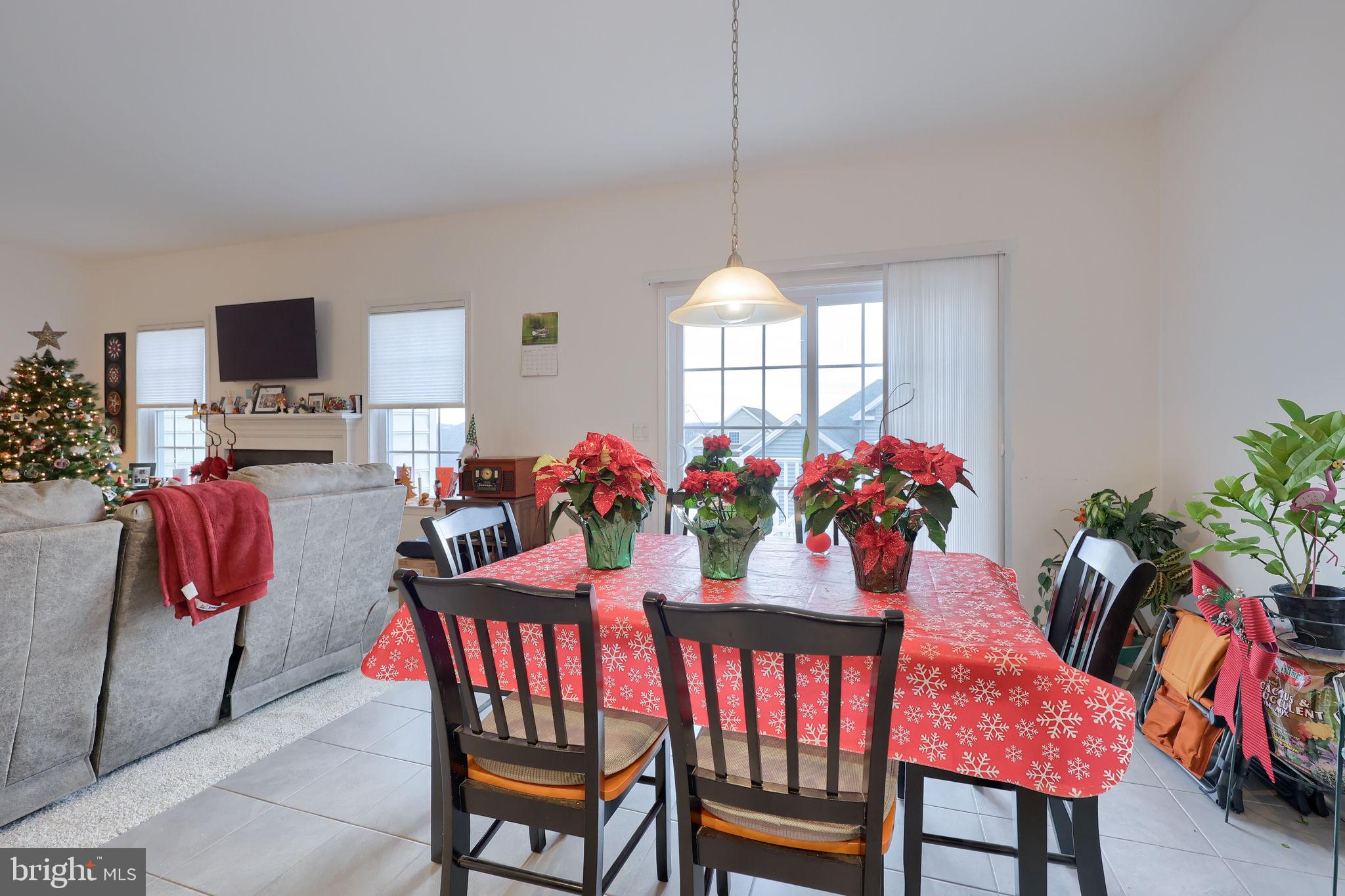 TRADITIONS OF AMERICA - Residential