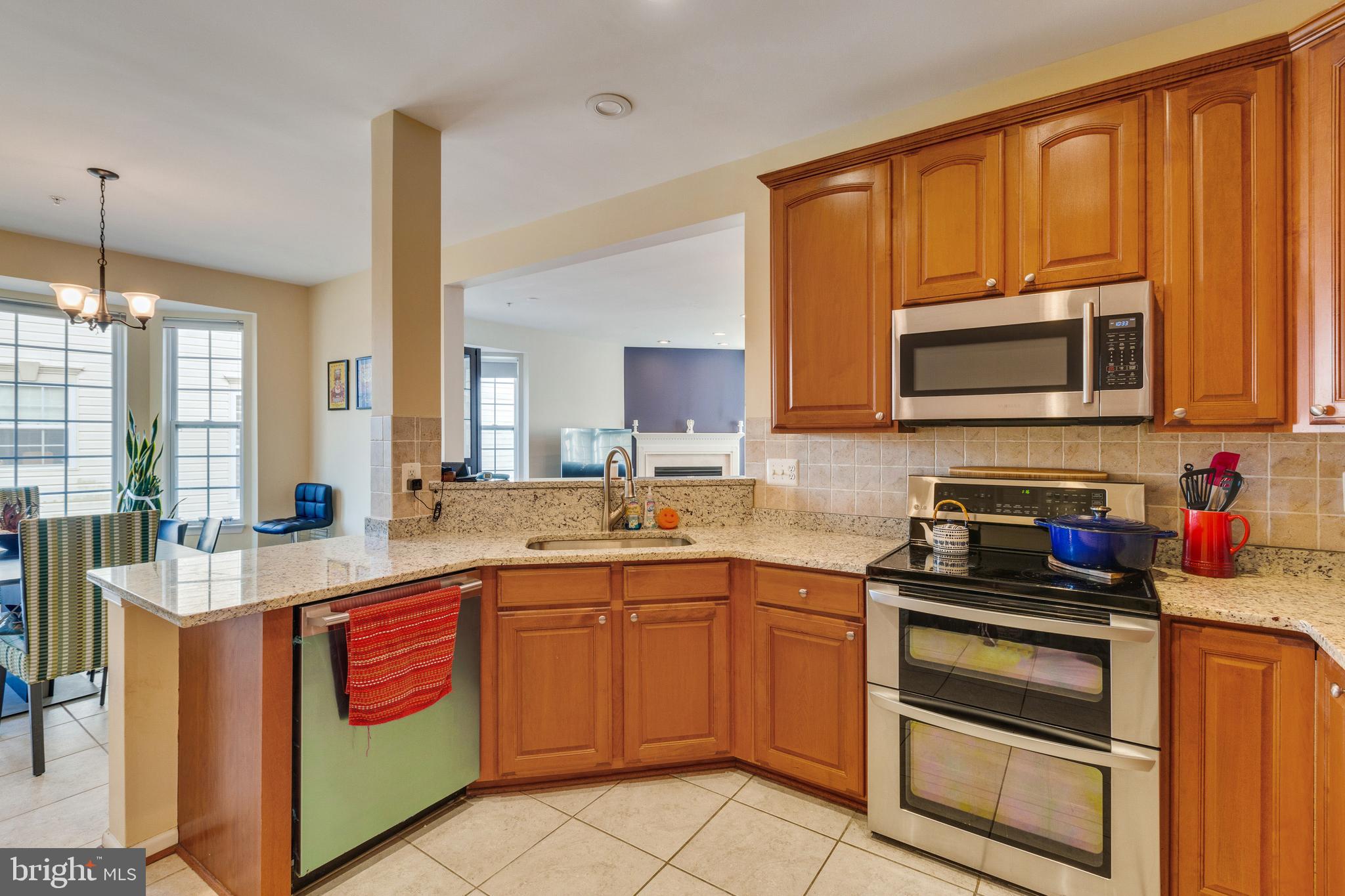 WATERS EDGE - Residential