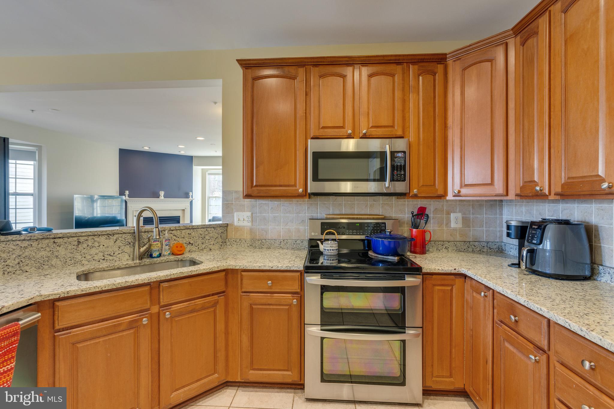 WATERS EDGE - Residential