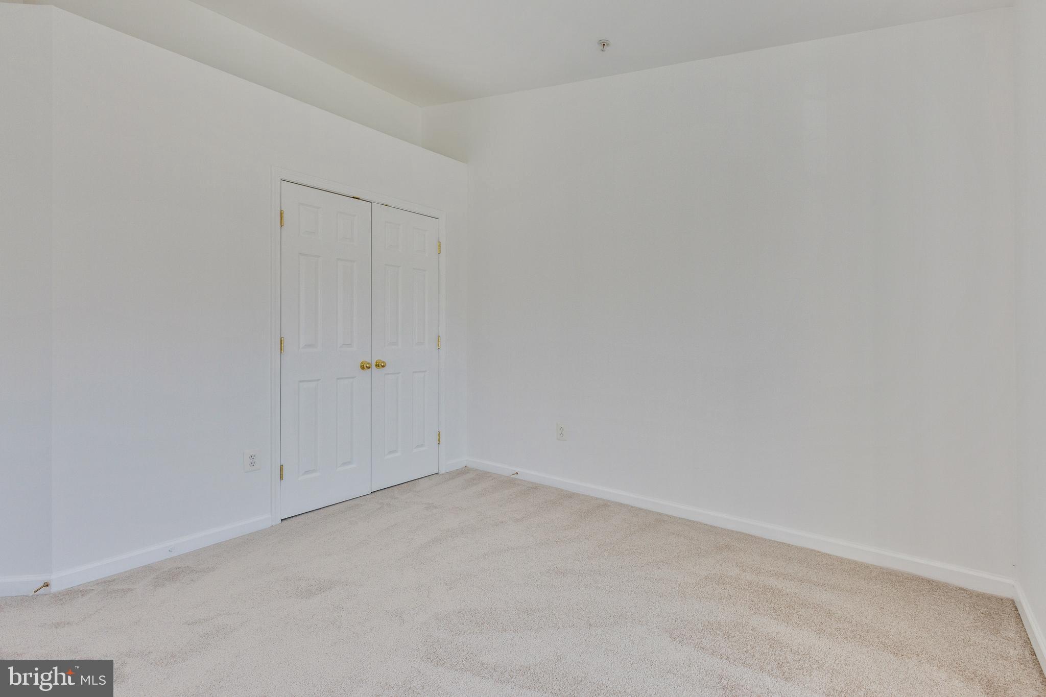 WATERS EDGE - Residential