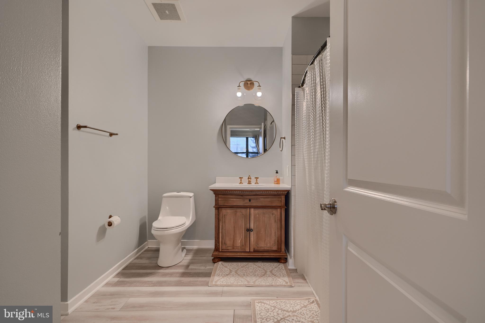 CHARLES VILLAGE - Residential Lease