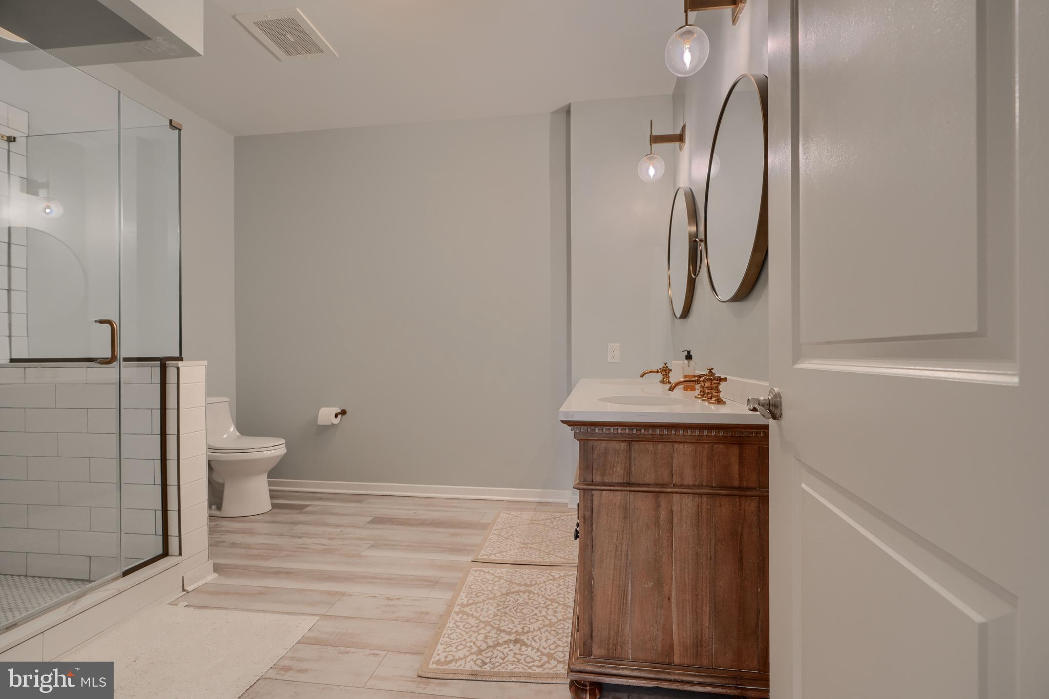 CHARLES VILLAGE - Residential Lease