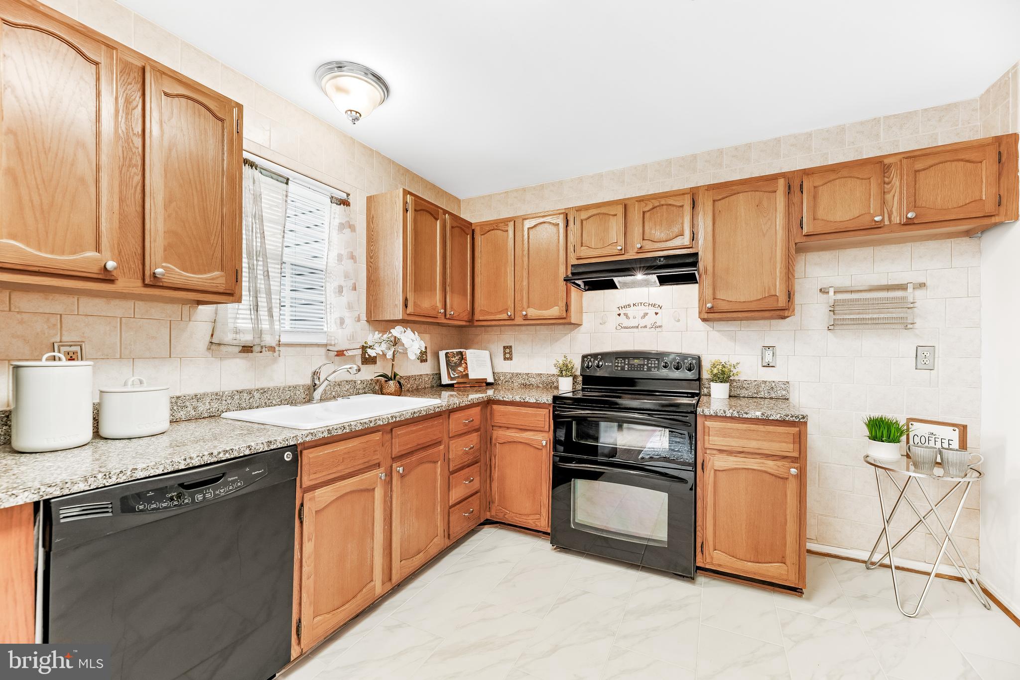 SHELTON SQUARE SUB - Residential