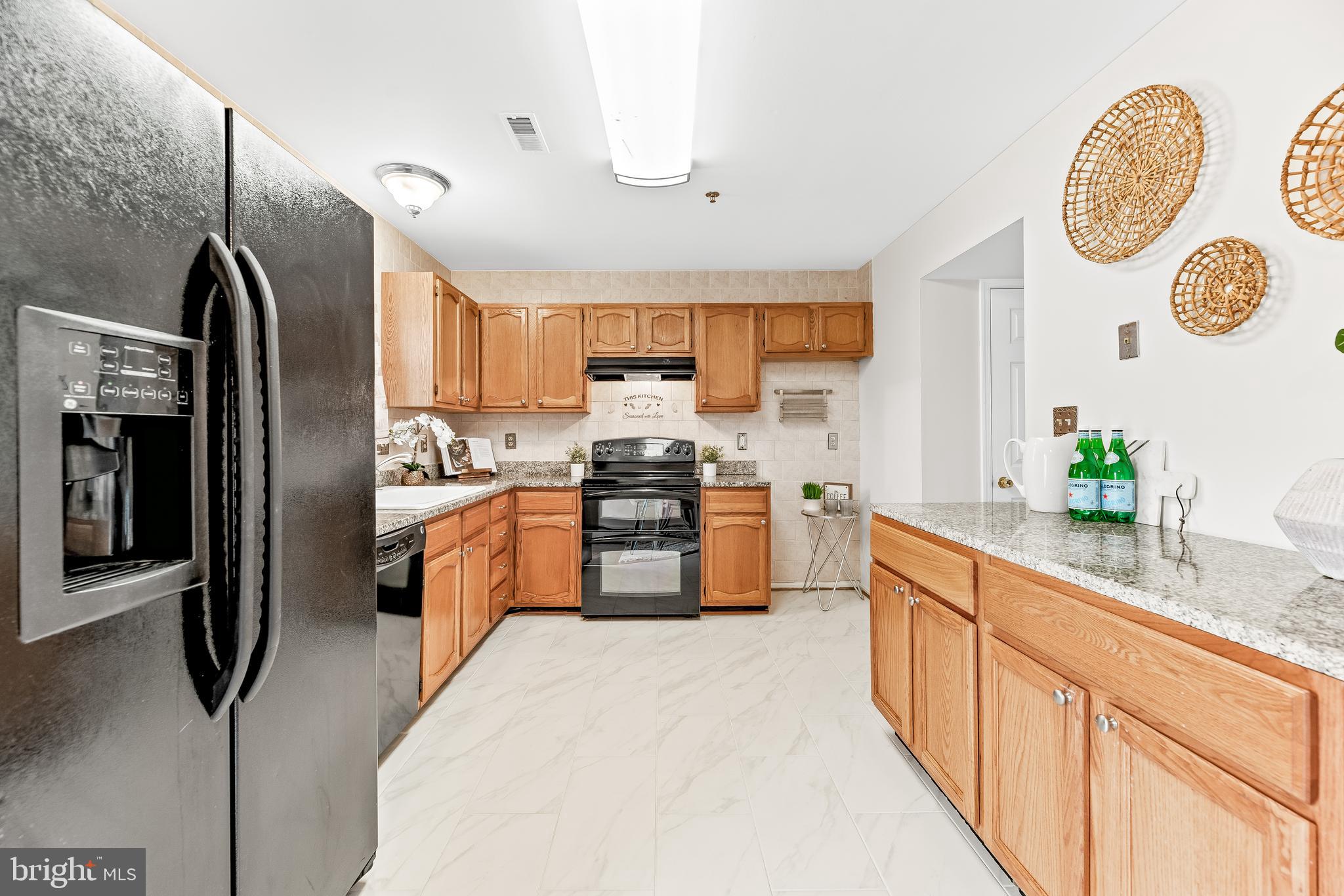 SHELTON SQUARE SUB - Residential