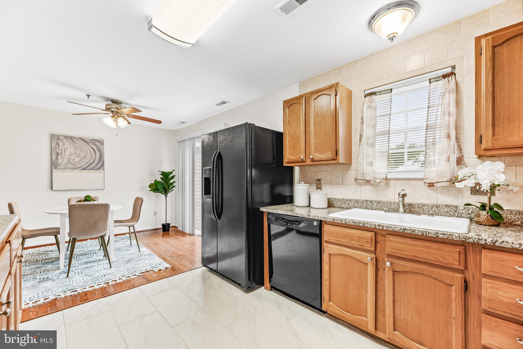 SHELTON SQUARE SUB - Residential