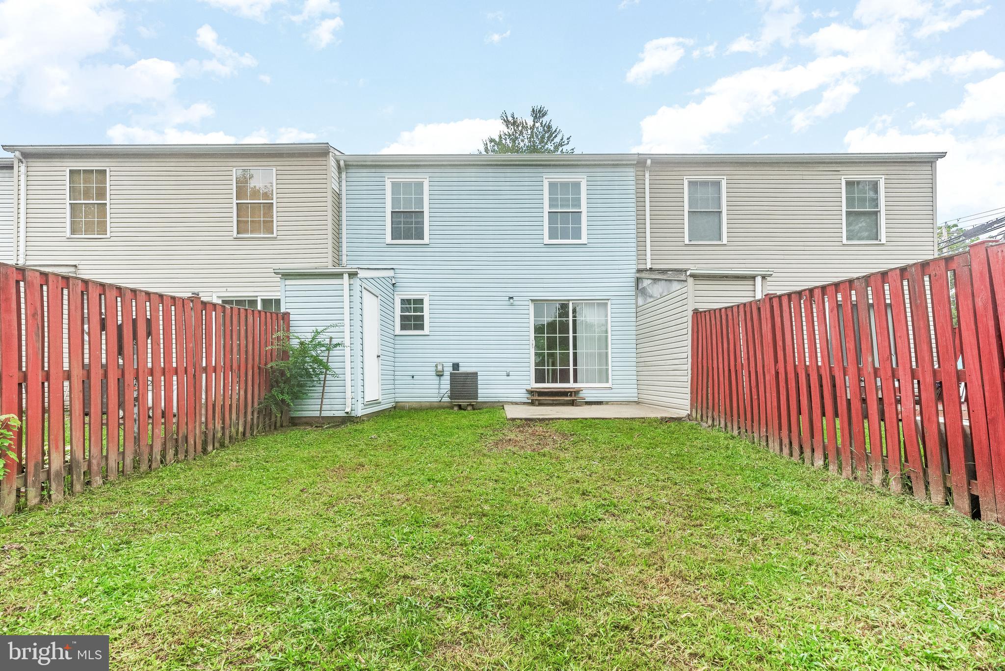 SHELTON SQUARE SUB - Residential