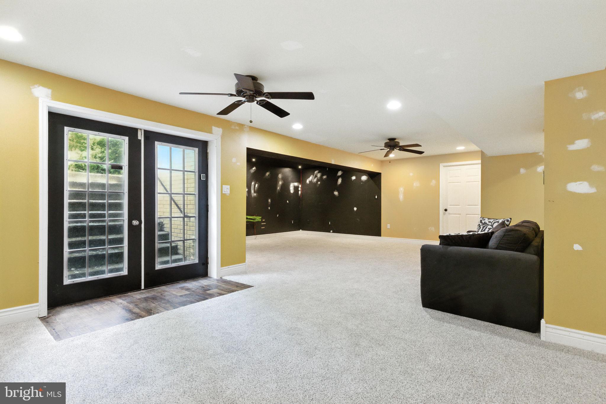 WOLFORD WOODS - Residential