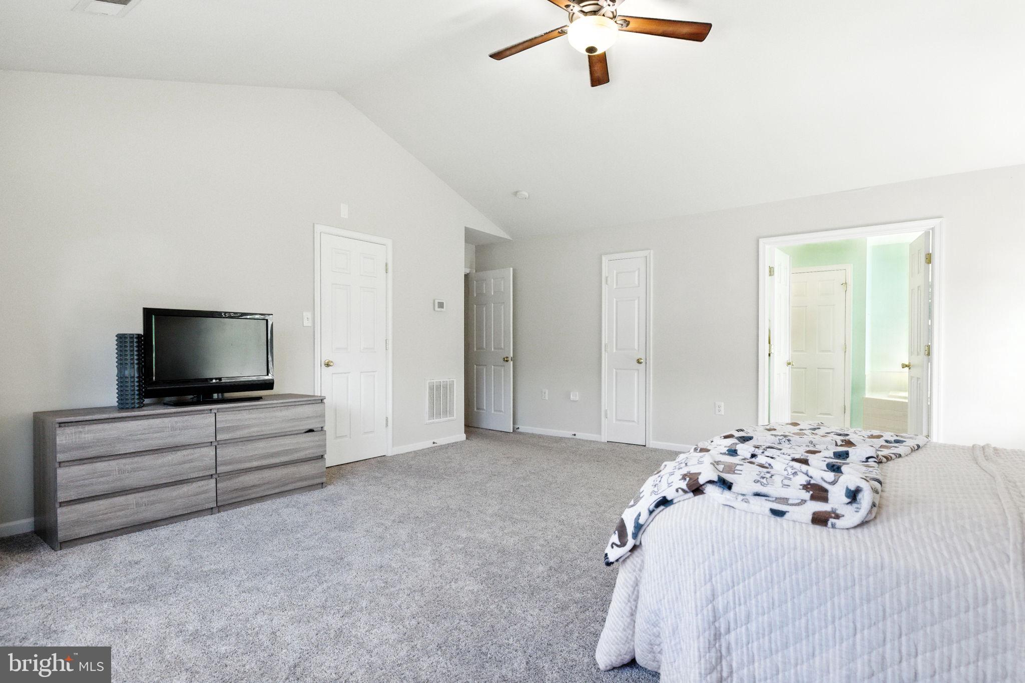 WOLFORD WOODS - Residential