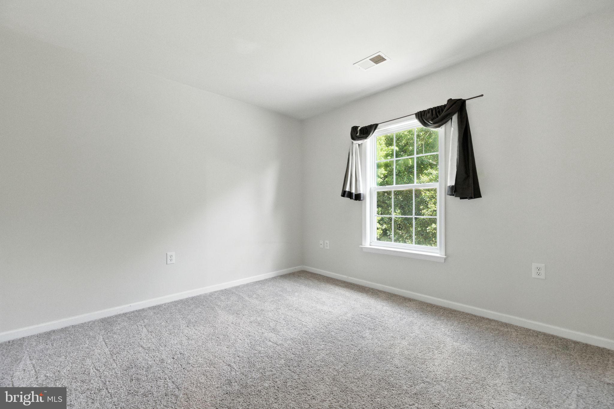 WOLFORD WOODS - Residential