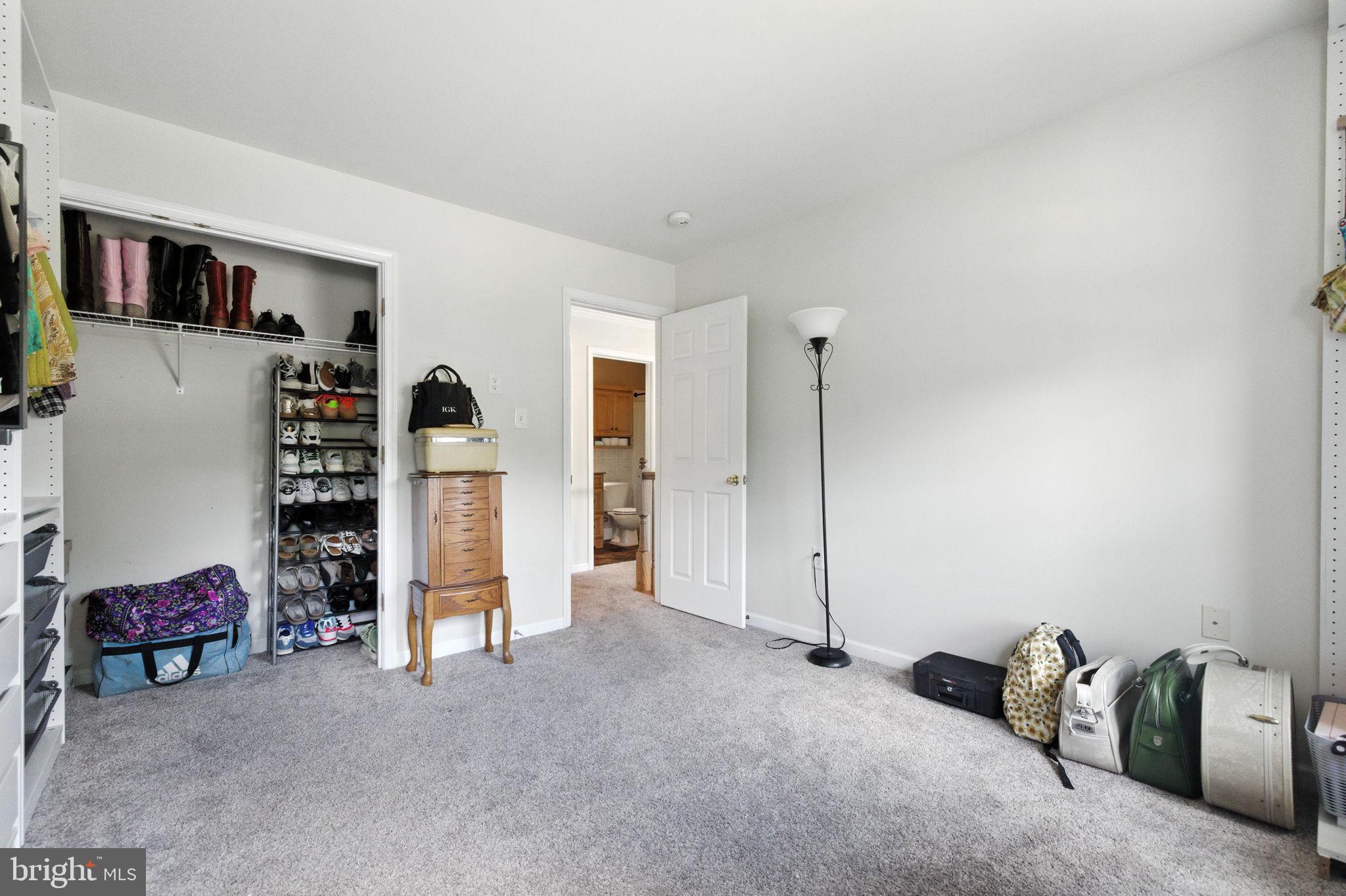 WOLFORD WOODS - Residential