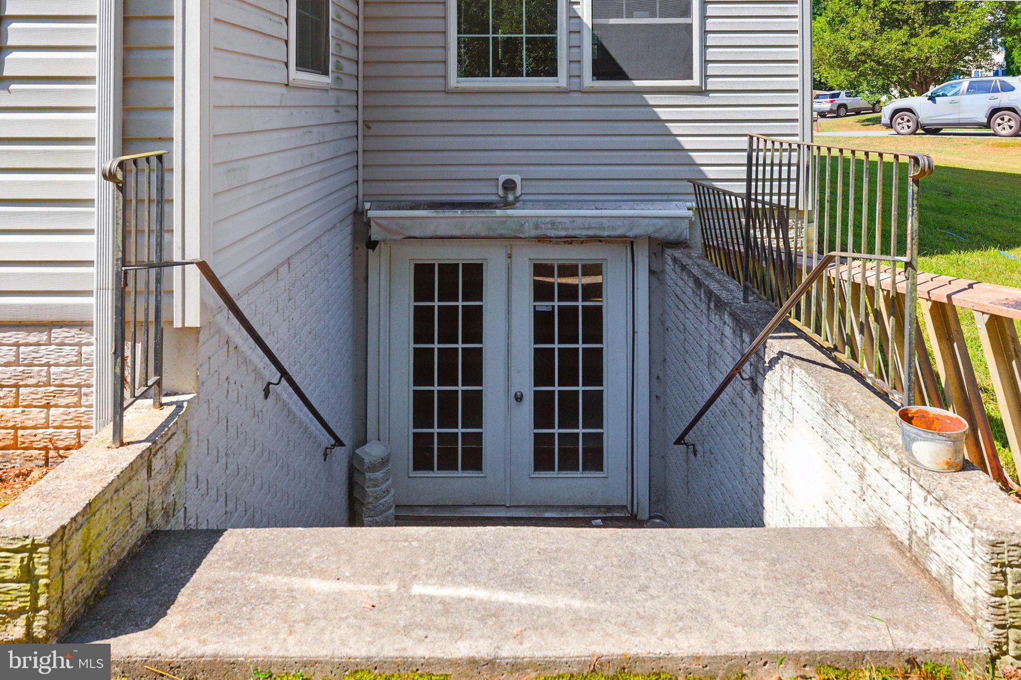 WOLFORD WOODS - Residential