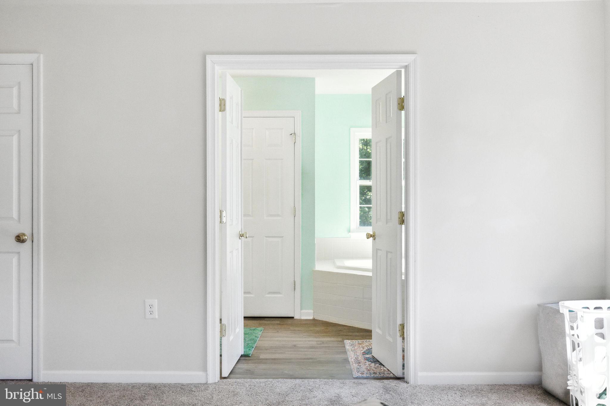 WOLFORD WOODS - Residential