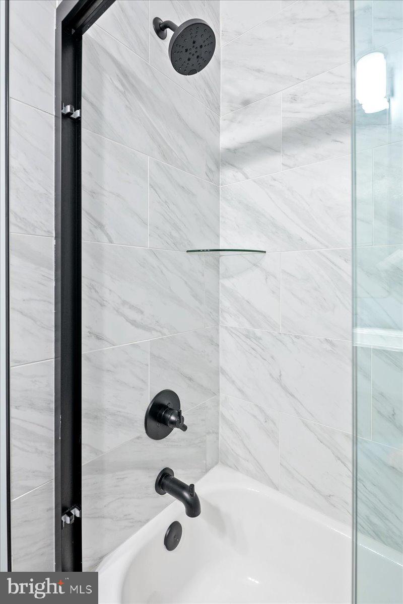 MONTICELLO PARK - Residential