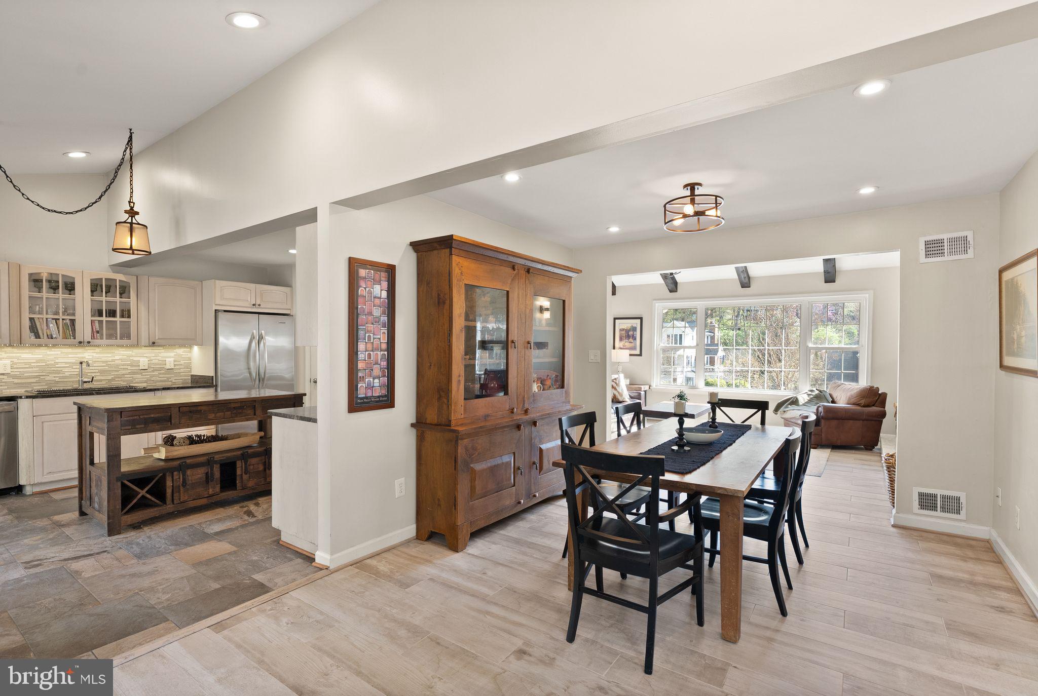 MONTICELLO PARK - Residential