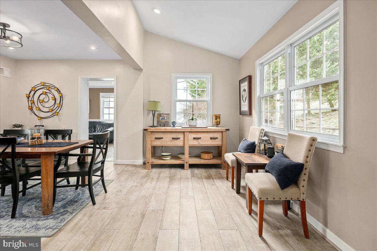 MONTICELLO PARK - Residential