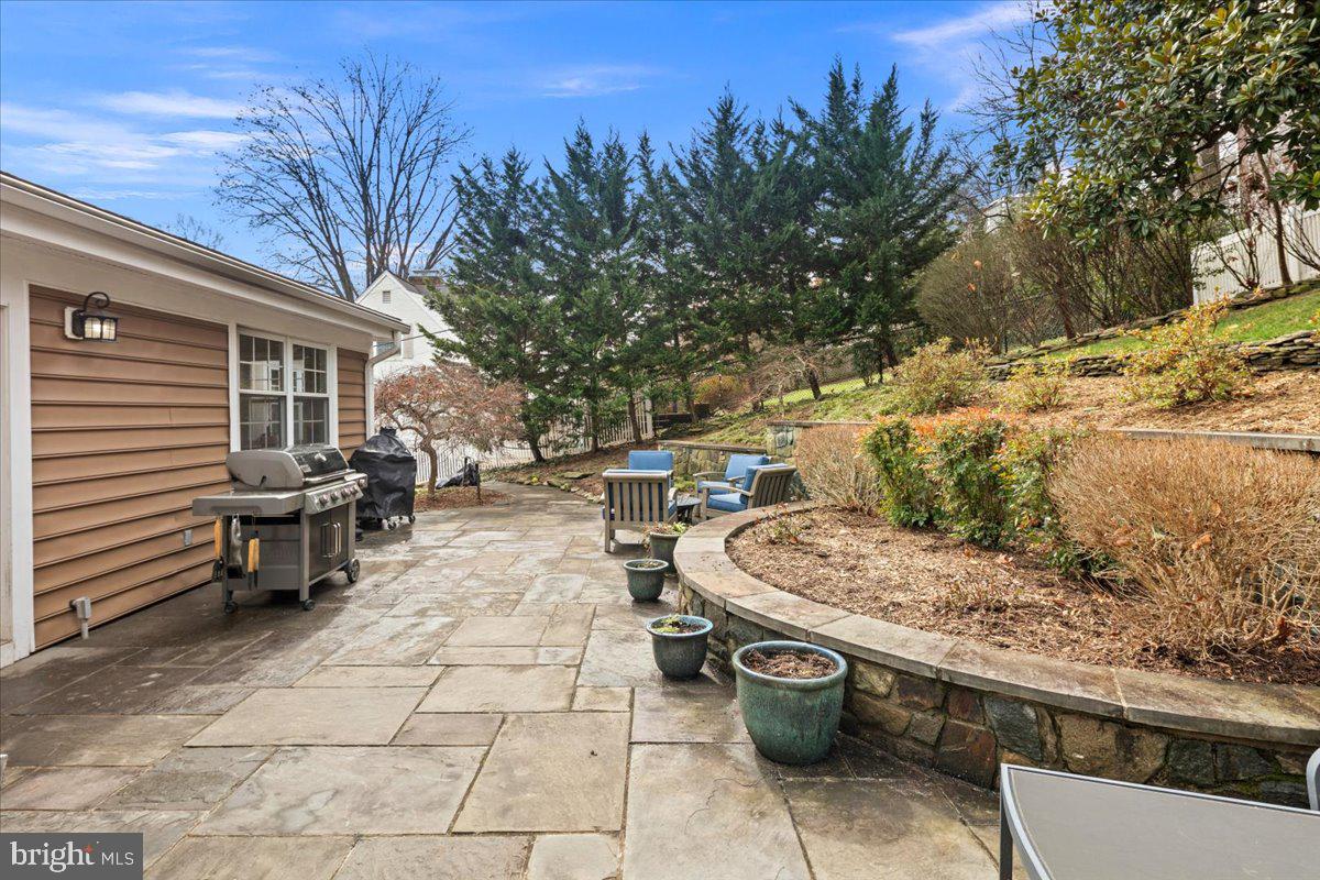 MONTICELLO PARK - Residential