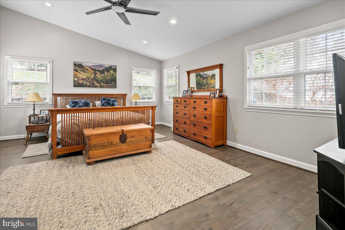 MONTICELLO PARK - Residential