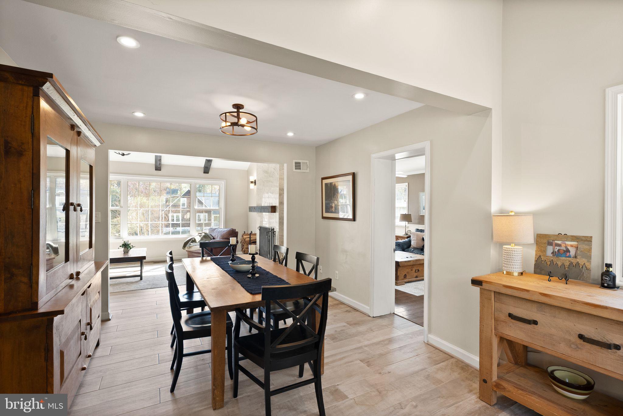 MONTICELLO PARK - Residential