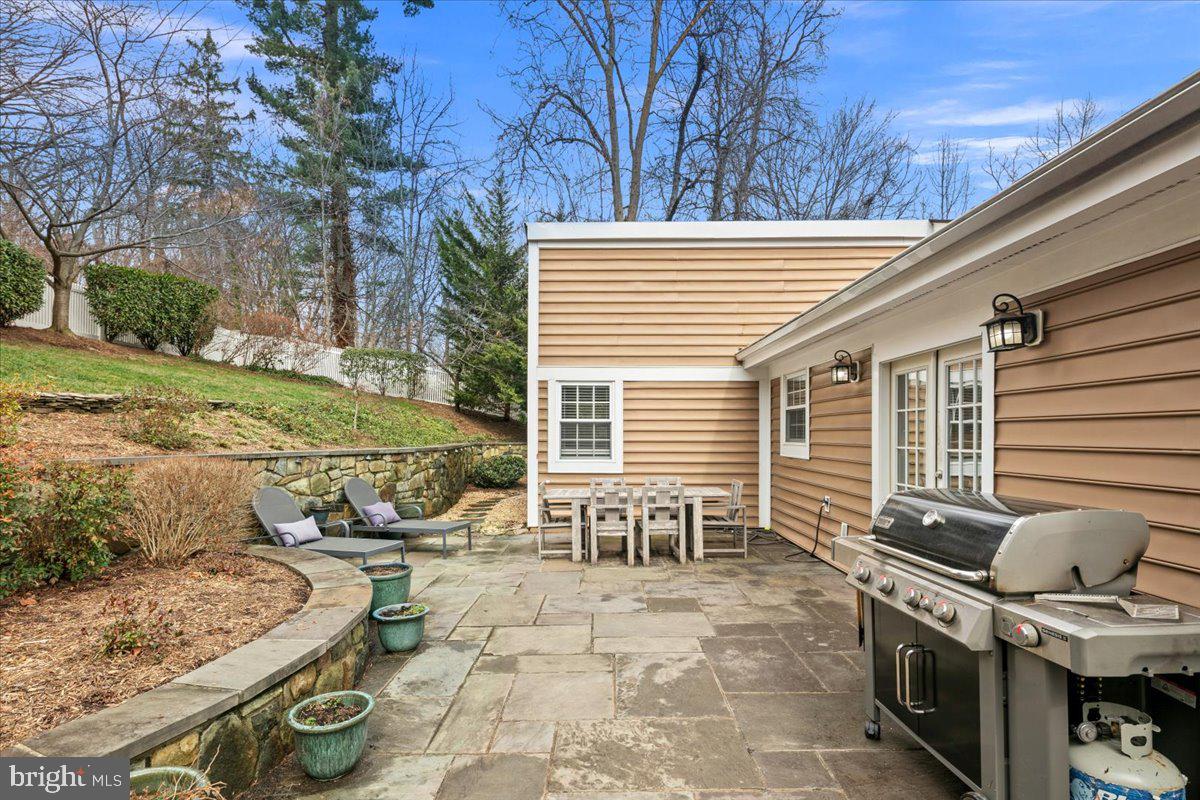 MONTICELLO PARK - Residential