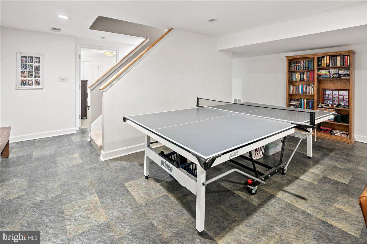 MONTICELLO PARK - Residential