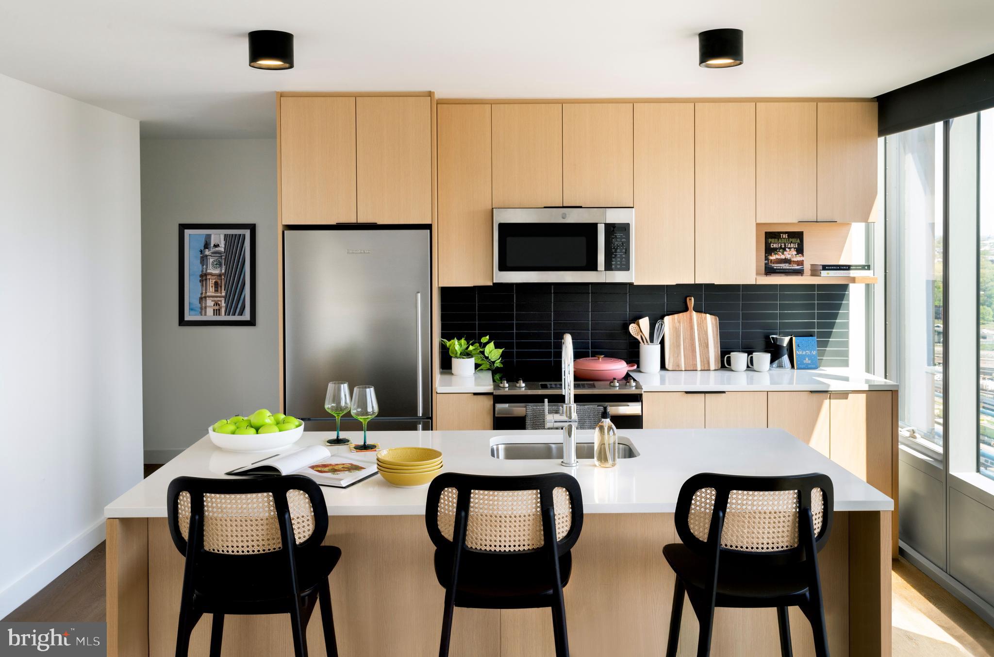 UNIVERSITY CITY - Residential Lease