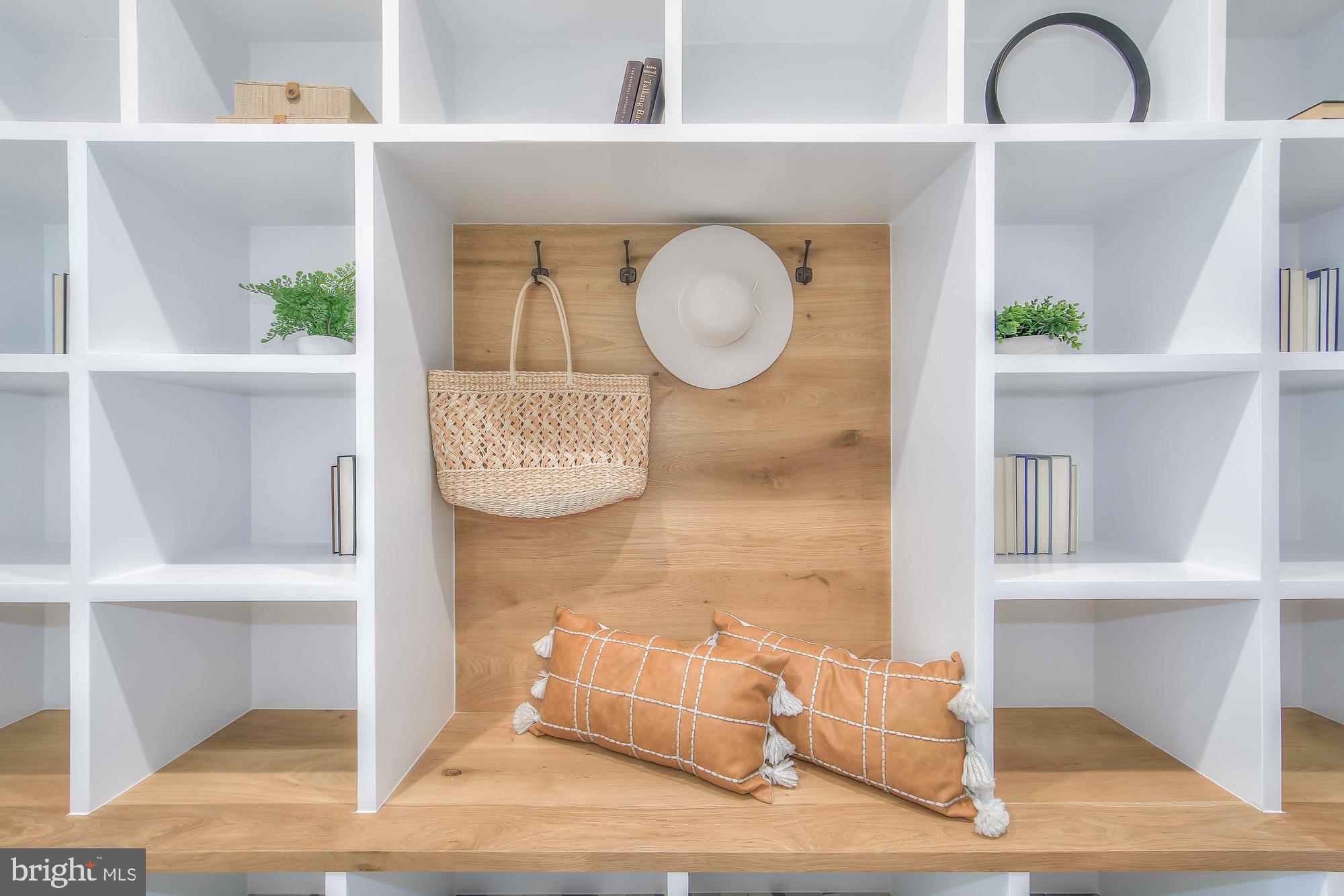 AYRLAWN - Residential