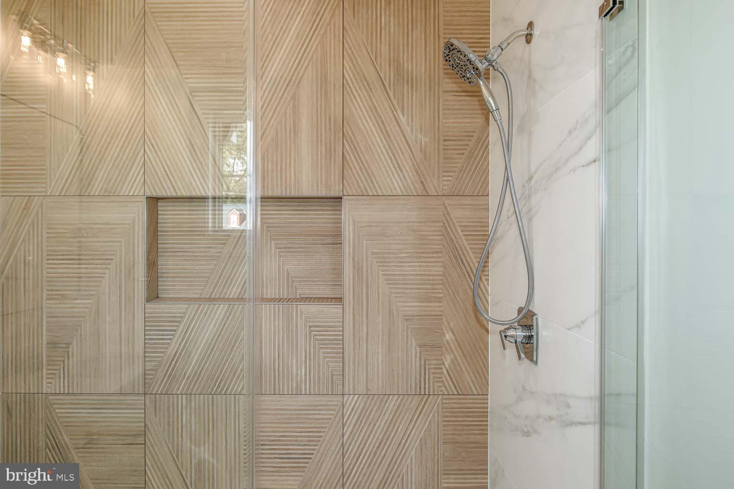 AYRLAWN - Residential