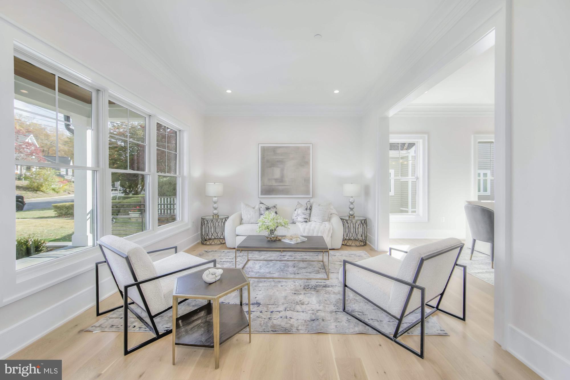 AYRLAWN - Residential